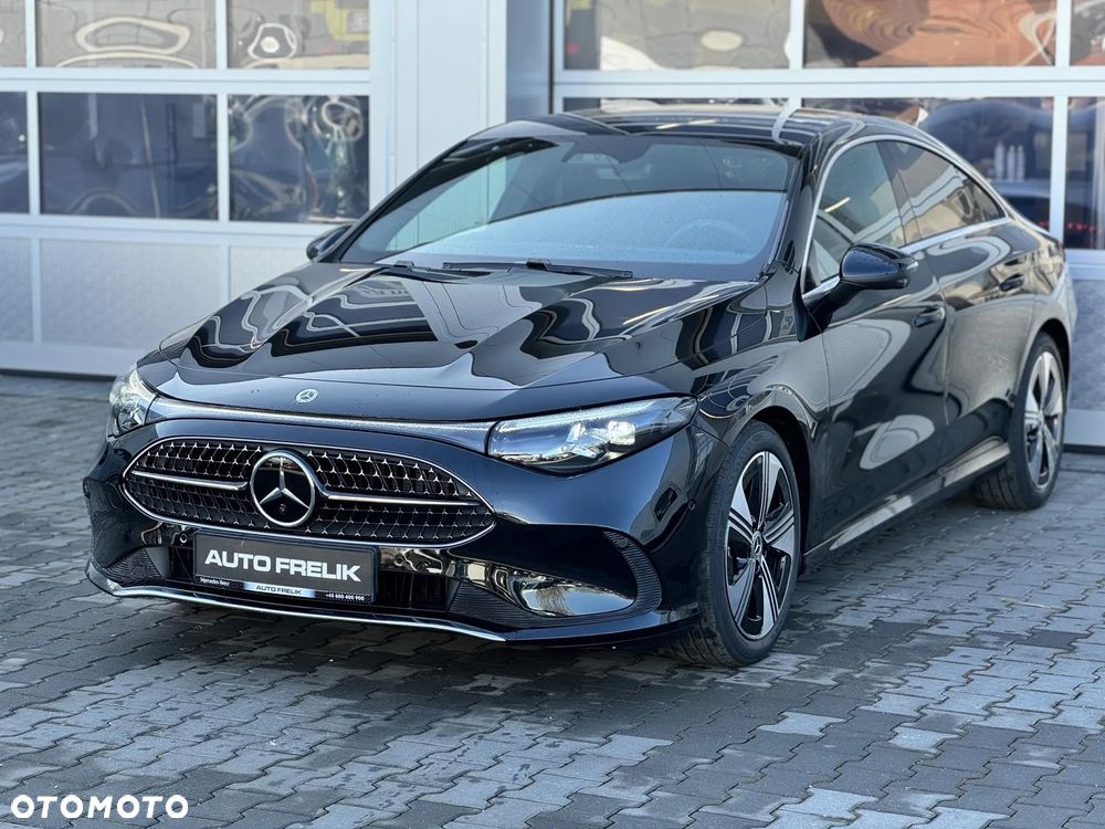 Mercedes-Benz CLA 180 mHEV 8G-DCT - 4