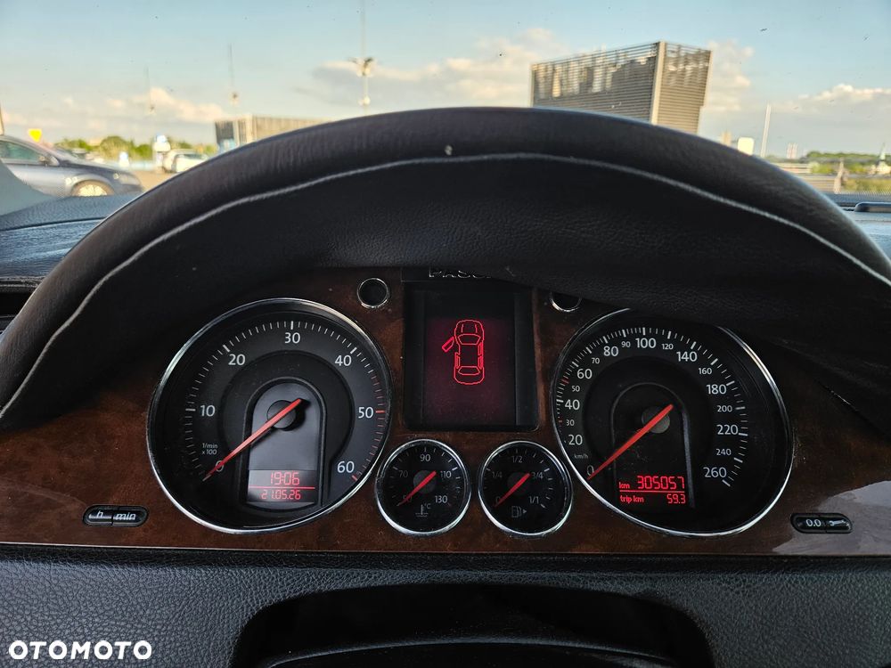 Volkswagen Passat 1.9 TDI Comfortline - 16
