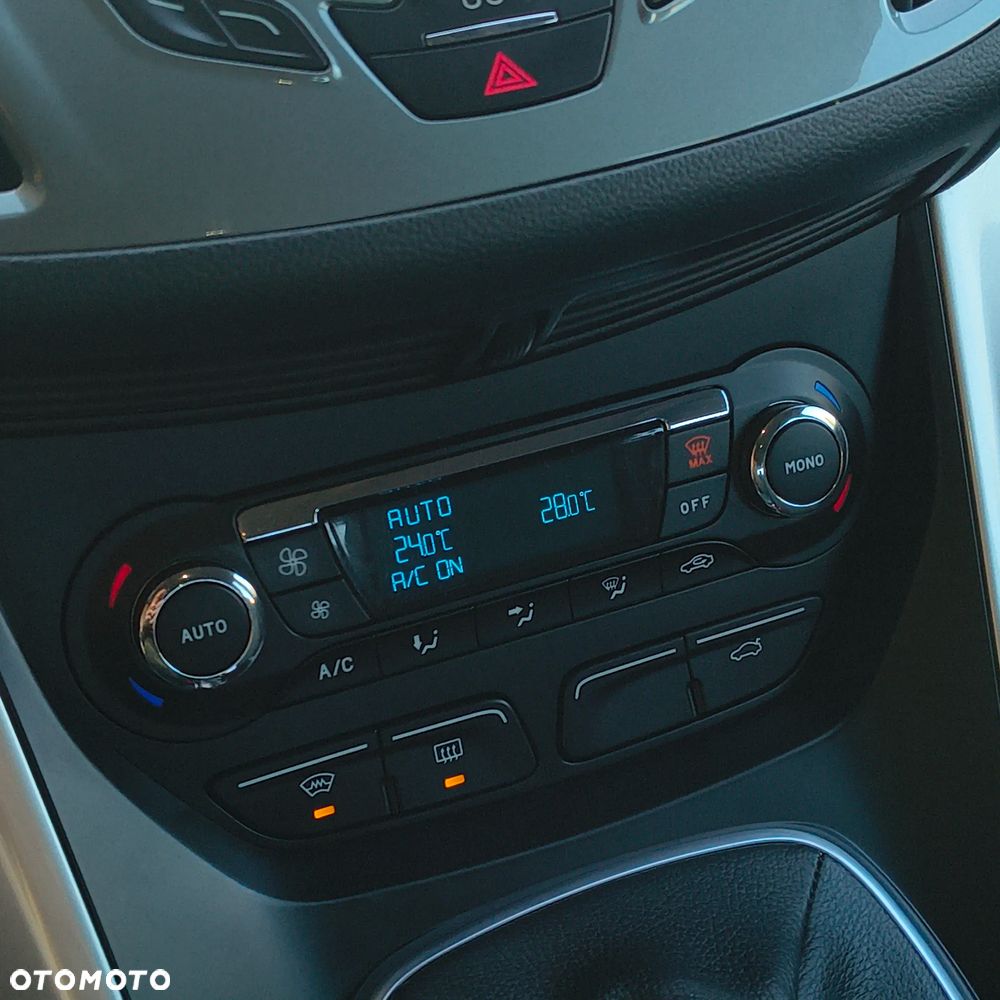 Ford C-MAX 1.6 Ti-VCT Titanium - 13