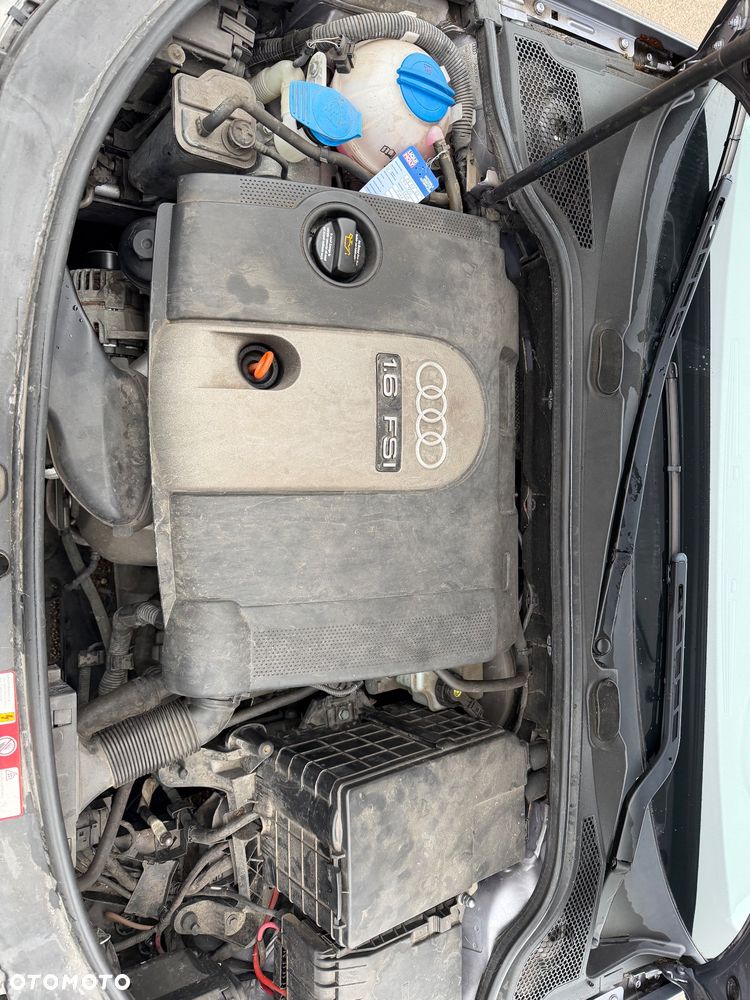 Audi A3 Sportback 1.6 FSI Ambiente - 33