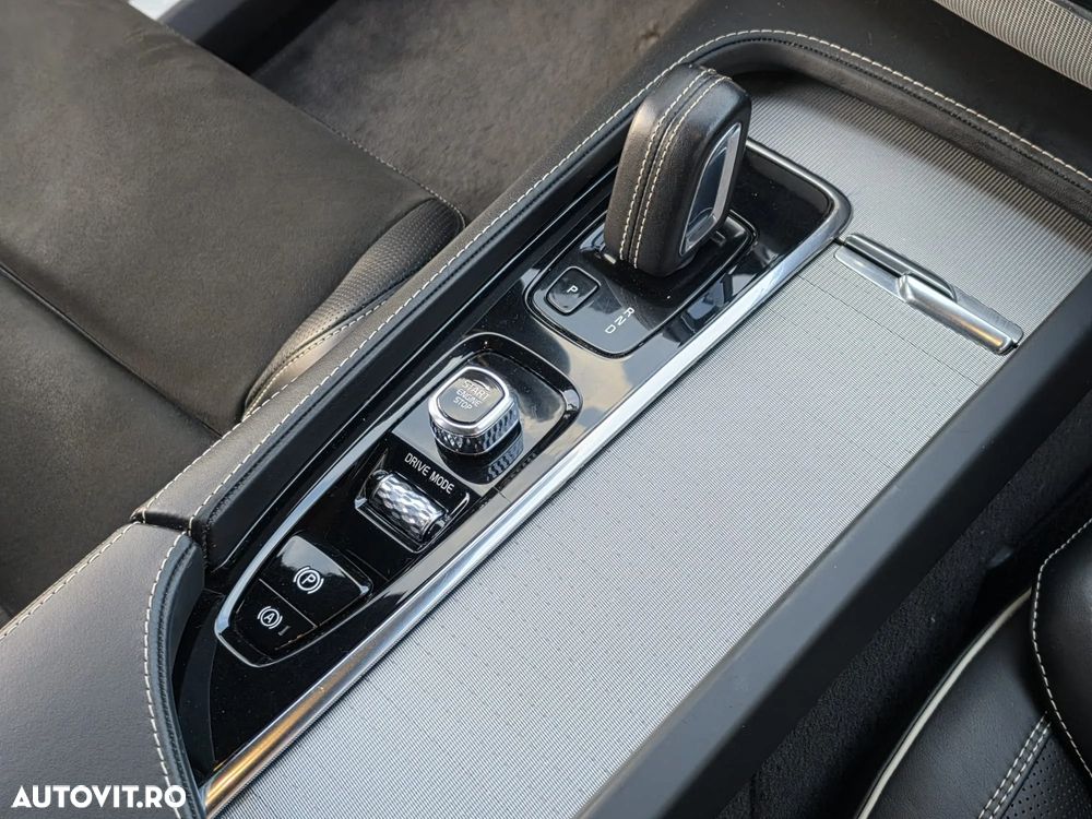 Volvo XC 90 B5 D AWD Geartronic RDesign - 27
