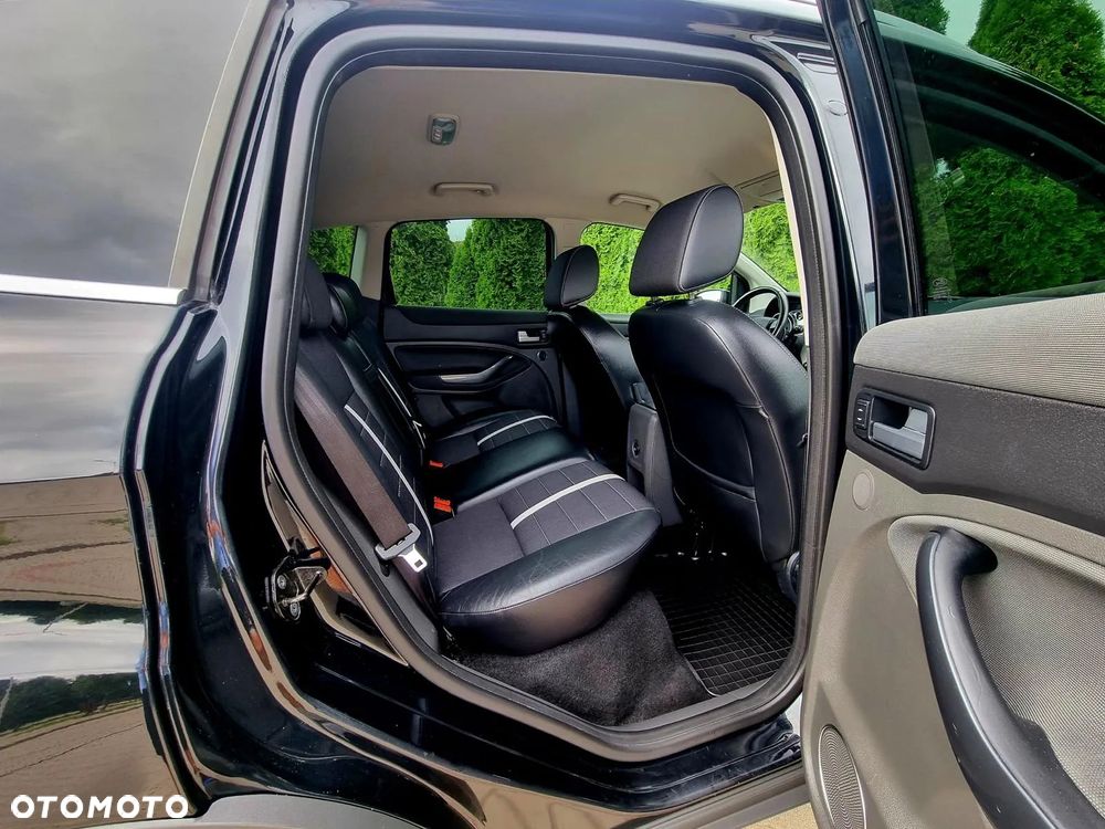 Ford Kuga 2.0 TDCi 4WD Trend - 37