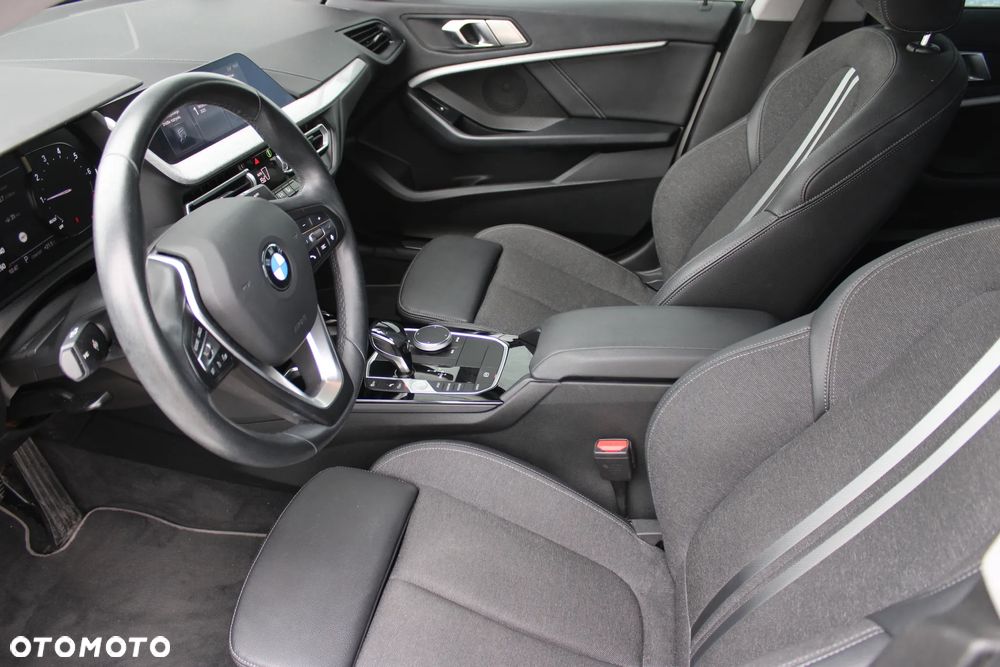 BMW Seria 2 218i GPF Sport Line - 15
