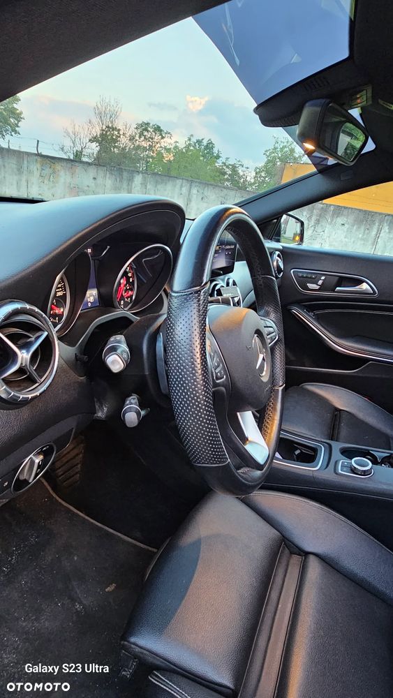 Mercedes-Benz CLA 250 7G-DCT AMG Line - 10