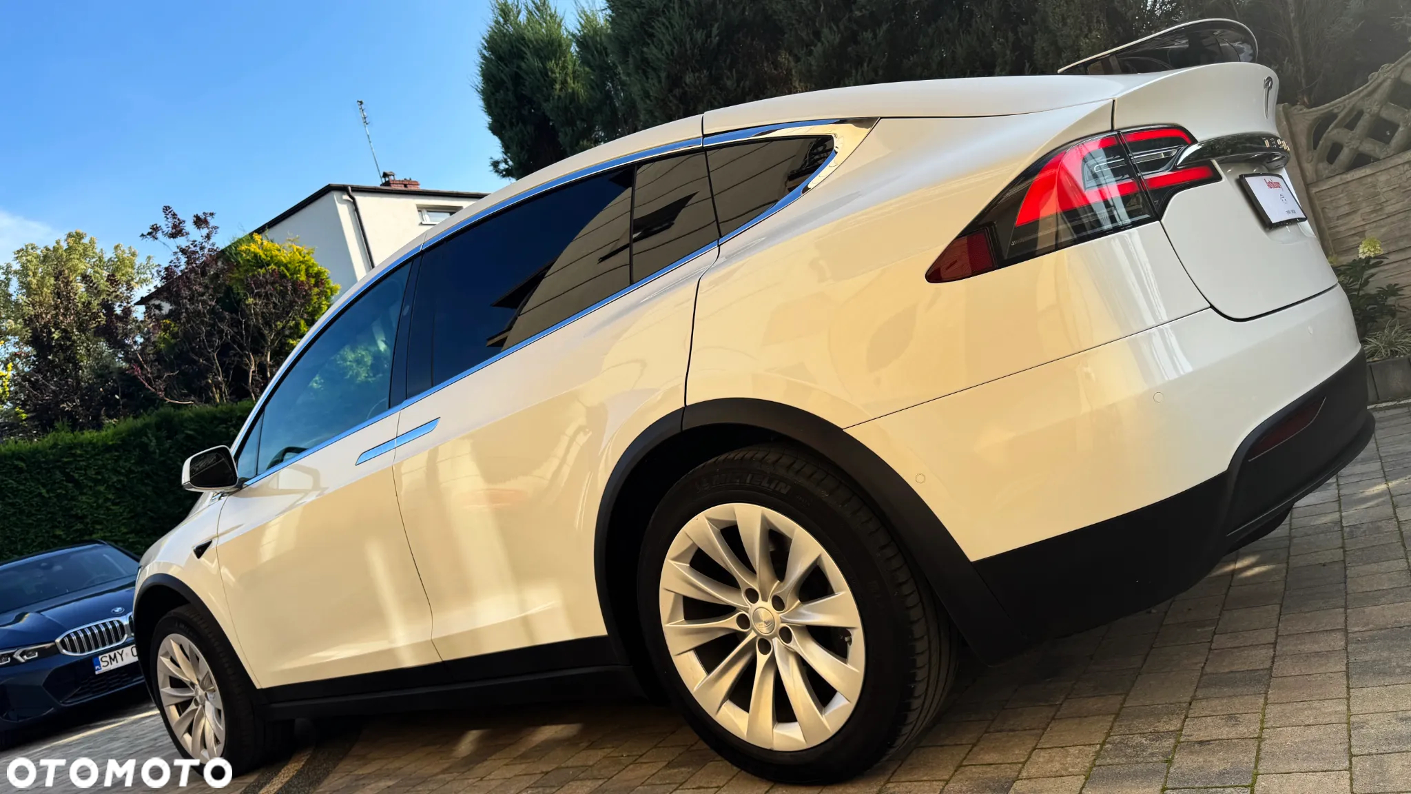 Tesla Model X Long Range Plus - 8