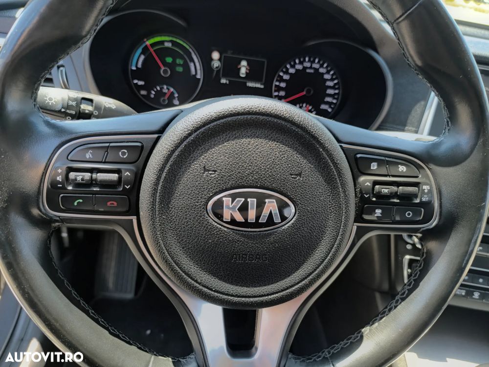 Kia Optima - 8