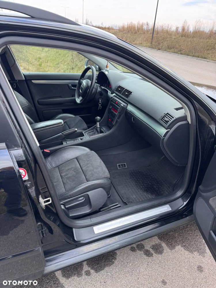 Audi A4 Avant 2.0 TDI - 26