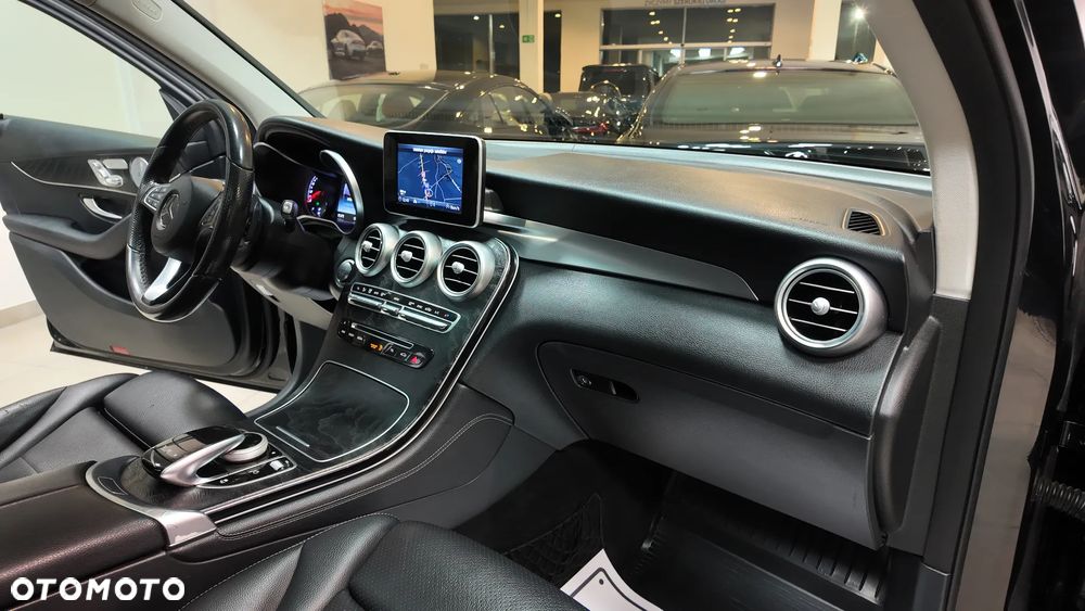 Mercedes-Benz GLC - 35