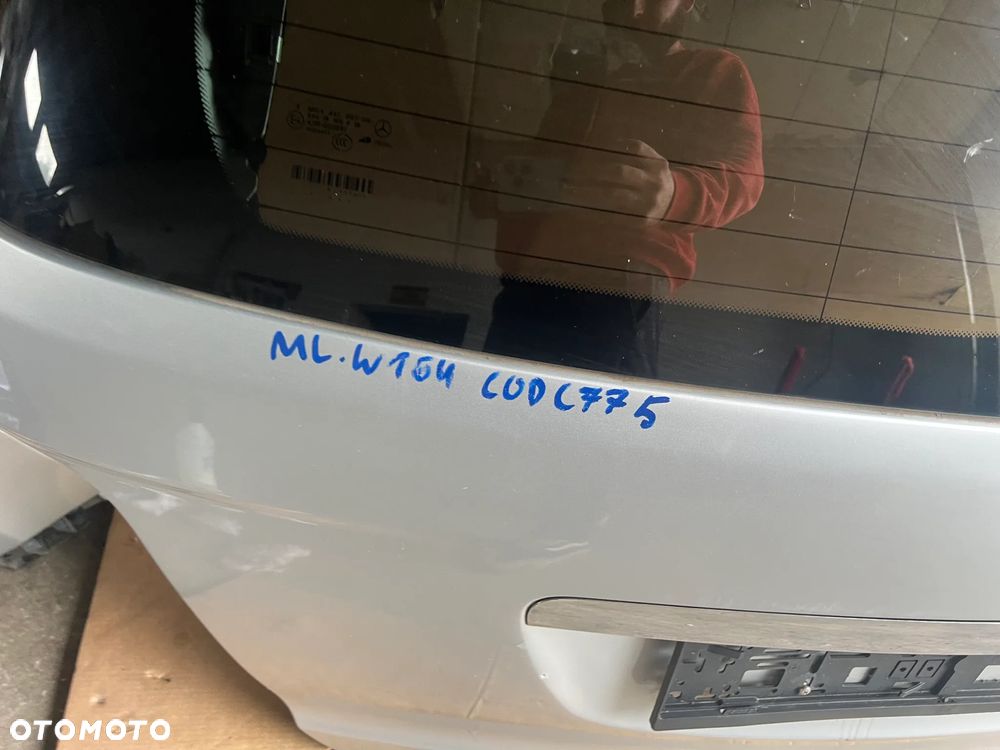Klapa bagażnika tył tylna Mercedes ML W164 C775 - 5