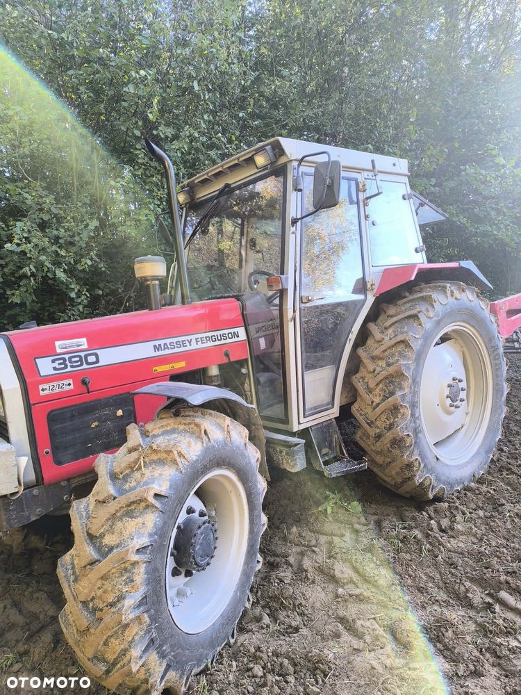 Massey Ferguson 390 - 1