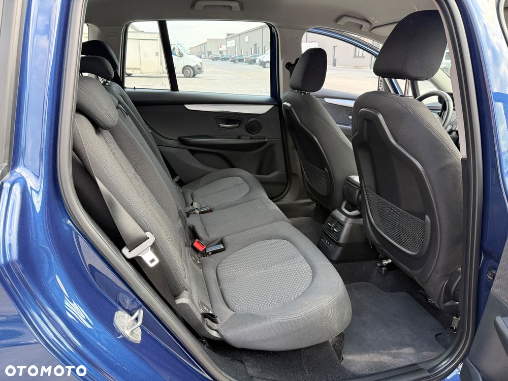 BMW Seria 2 216d Advantage - 26