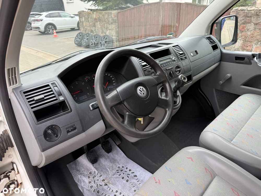 Volkswagen Transporter - 9