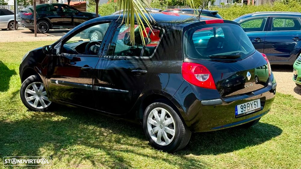 Renault Clio 1.2 16V Confort Dynamique - 5