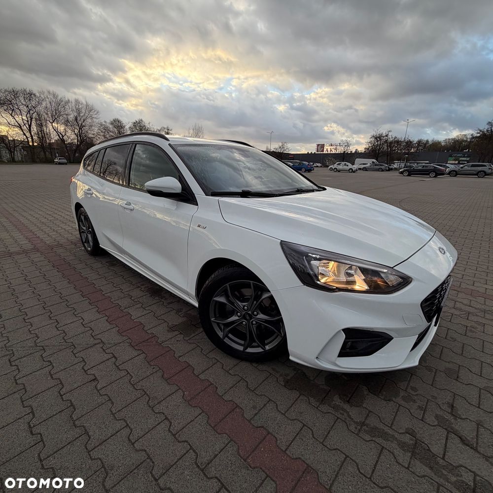 Ford Focus 1.5 EcoBlue STart-Stopp-System ST-LINE - 11