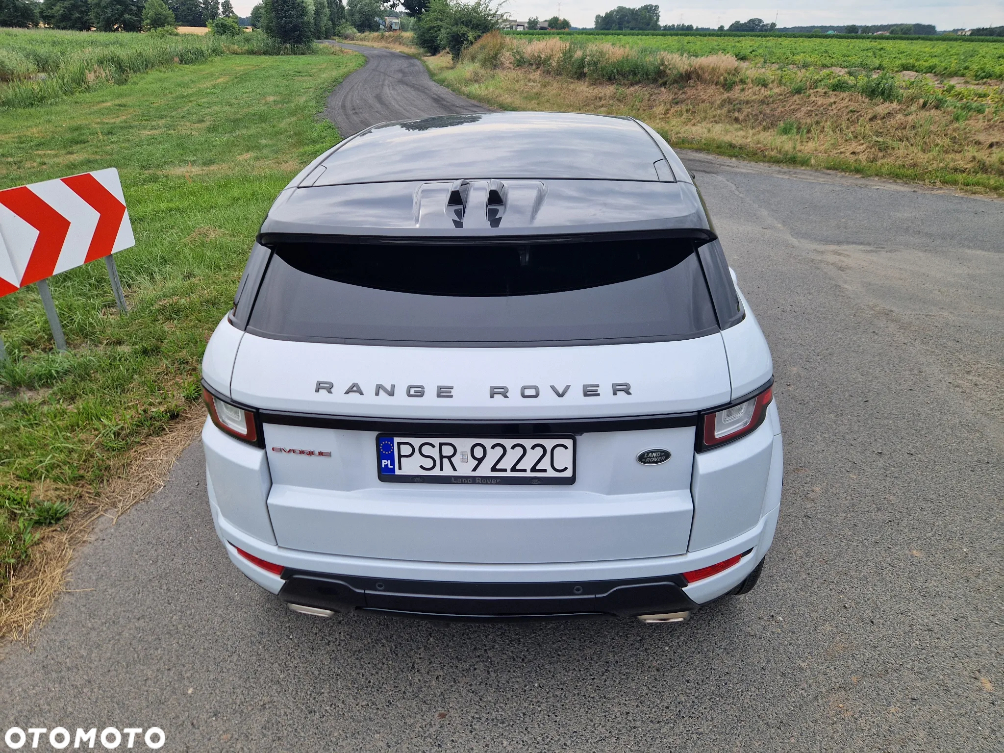 Land Rover Range Rover Evoque - 16
