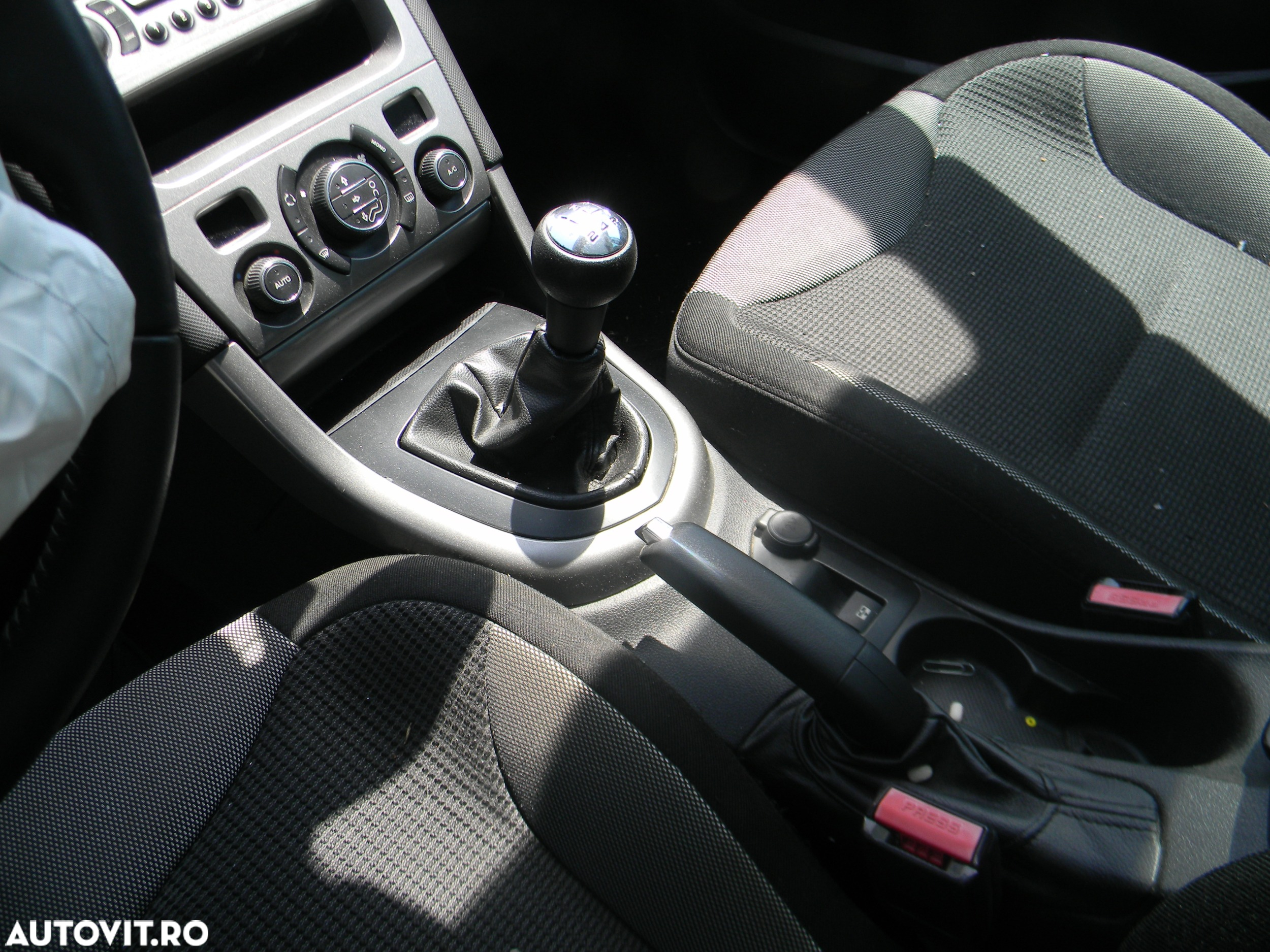 Dezmembrari  Peugeot 308 (4A, 4C)  2007  > 2013 1.6 HDi Motorina - 21