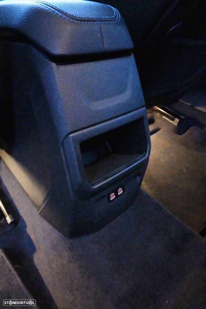 BMW 116 d Pack Desportivo M Auto - 29