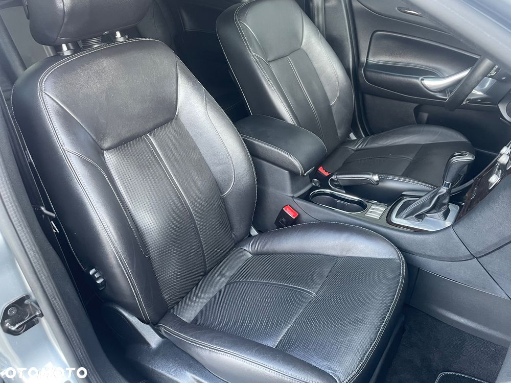 Ford Mondeo 2.3 Ghia X - 25
