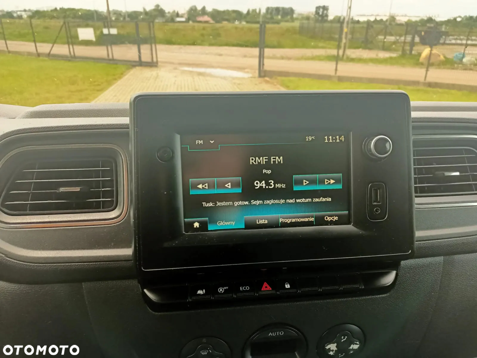 Nissan NV400 - 14
