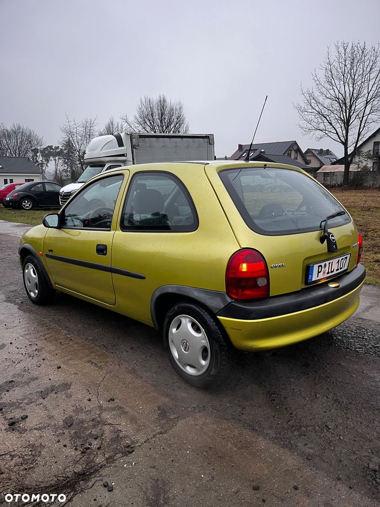 Opel Corsa - 3