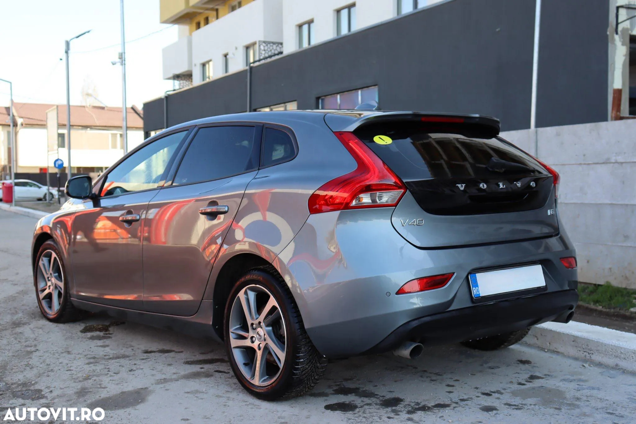 Volvo V40 D3 Geartronic - 17