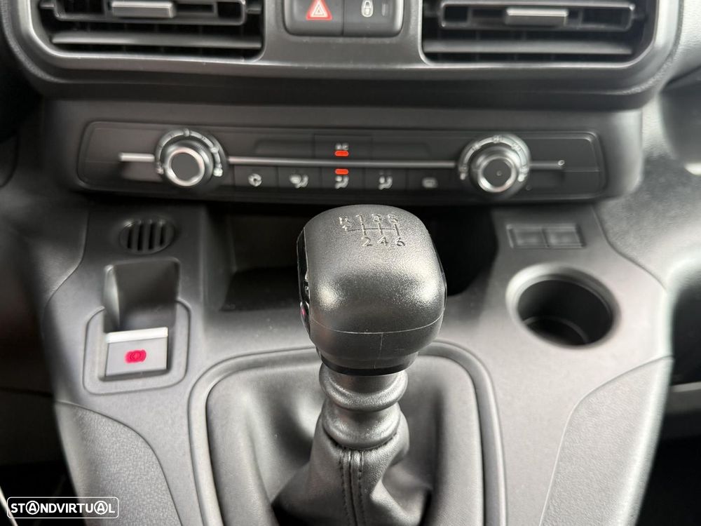 Citroën Berlingo BERLINGO 1.5 BLUE-HDI ECRÃ 3 Lug. IVA - 26