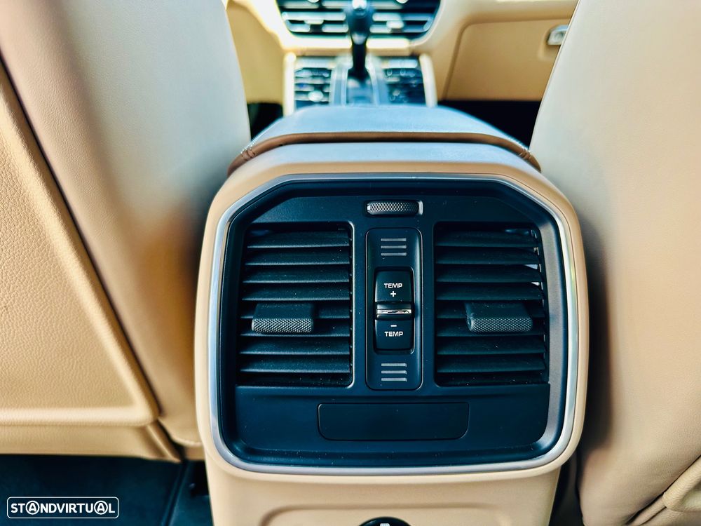 Porsche Macan S - 32