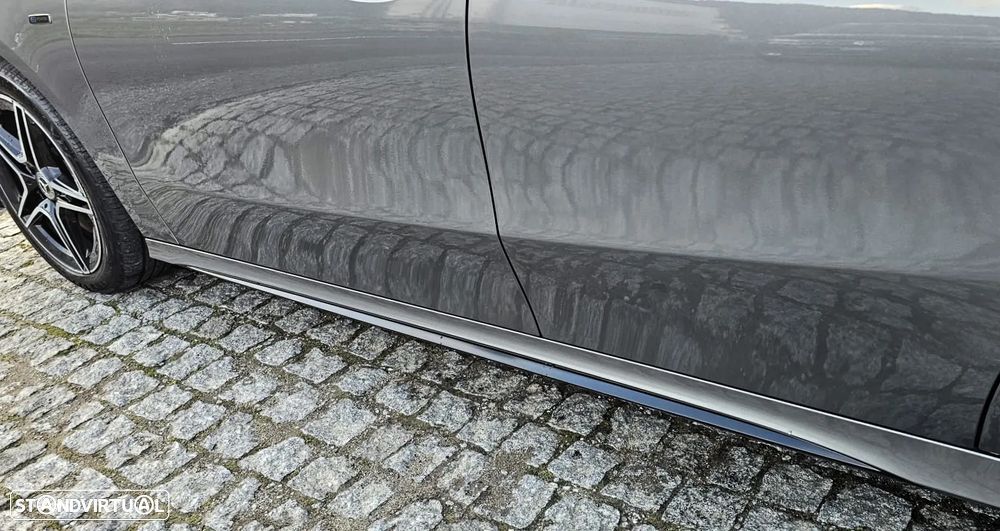 Mercedes-Benz A 250 e 8G-DCT AMG Line - 28