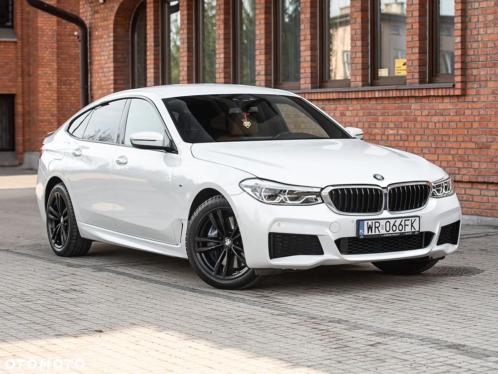 BMW 6GT - 1