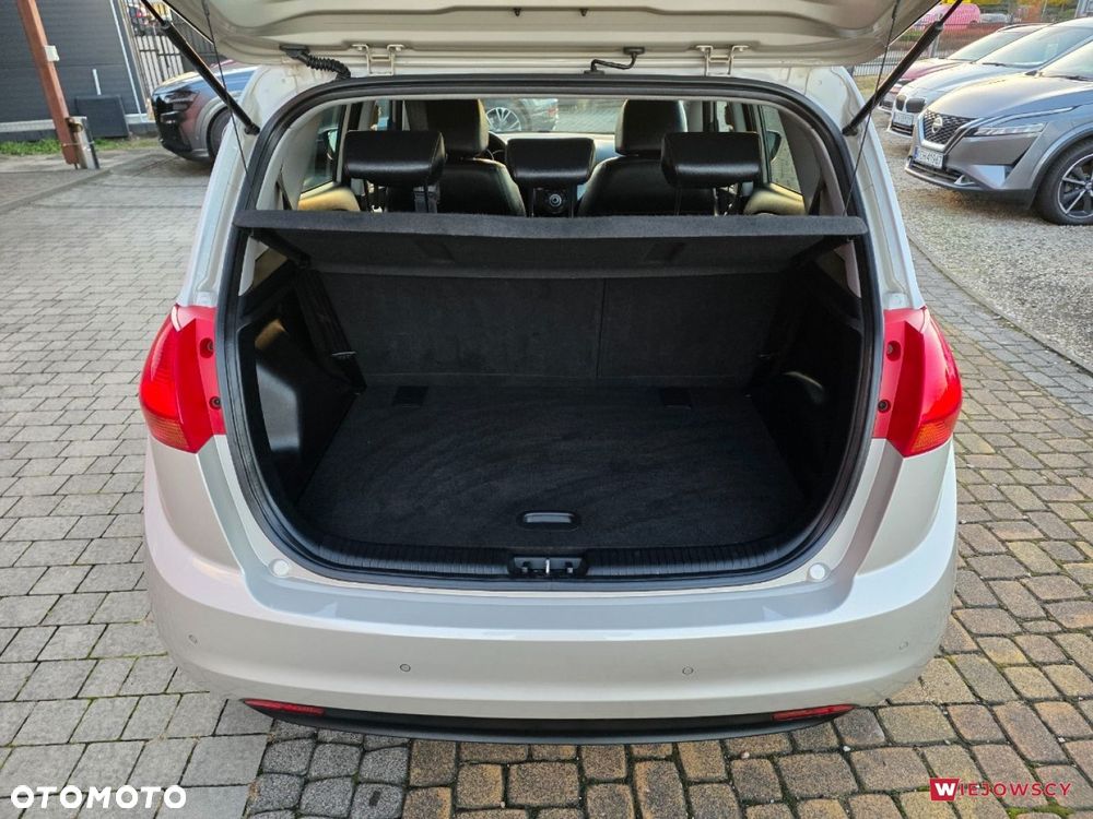 Kia Venga - 13