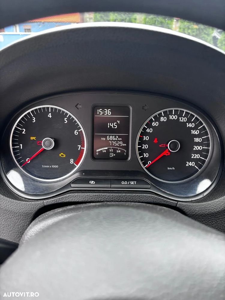 Volkswagen Polo - 9