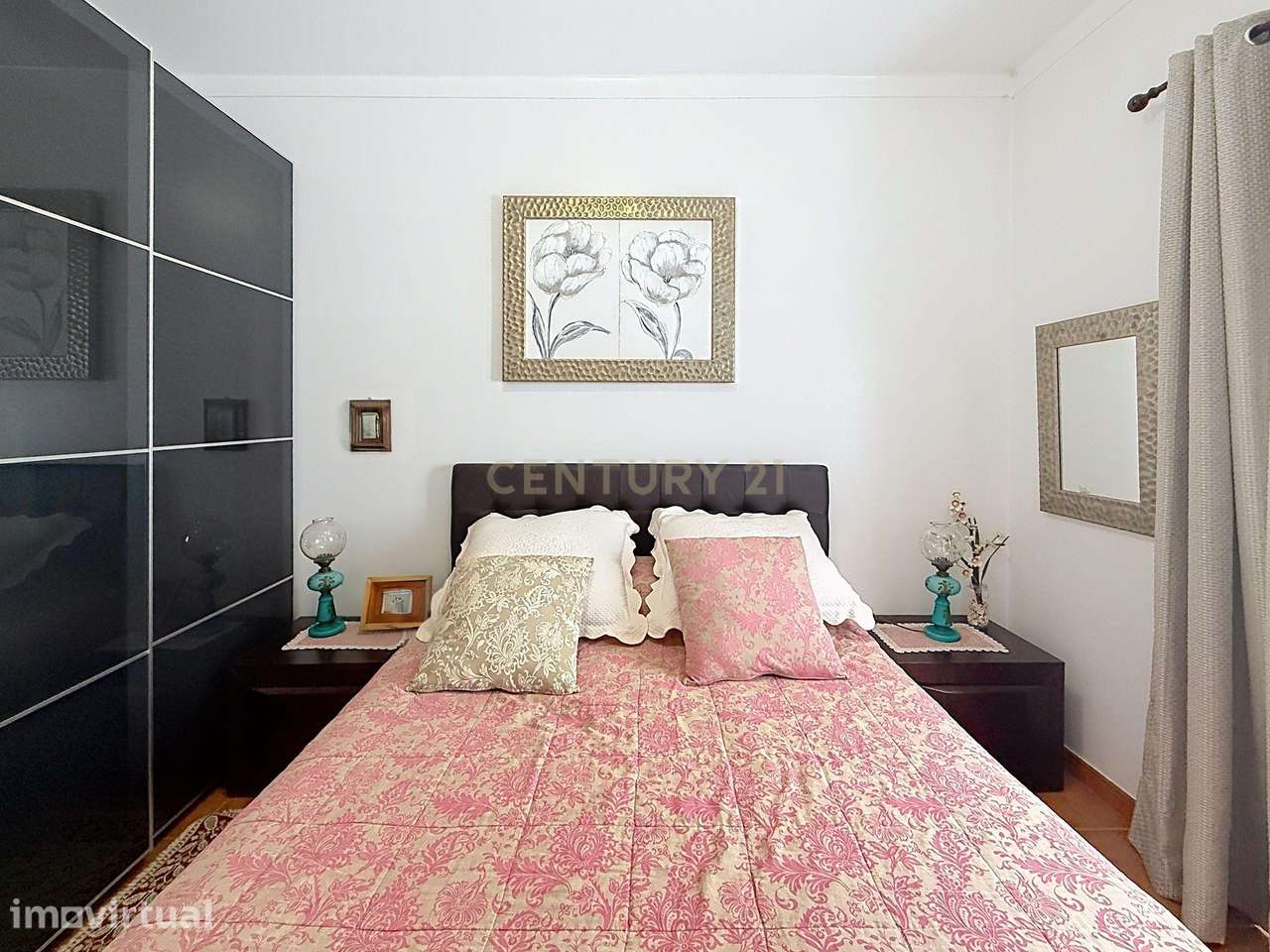 Apartamento T2 no Centro Histórico da Nazaré com Vista Mar - Grande imagem: 3/37