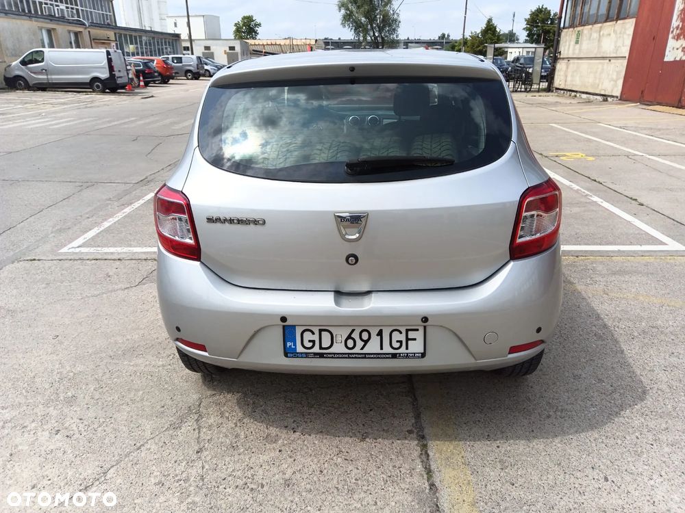 Dacia Sandero 1.2 16V Ambiance - 4