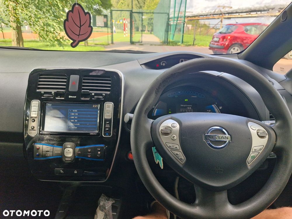 Nissan Leaf 24kWh Acenta - 11