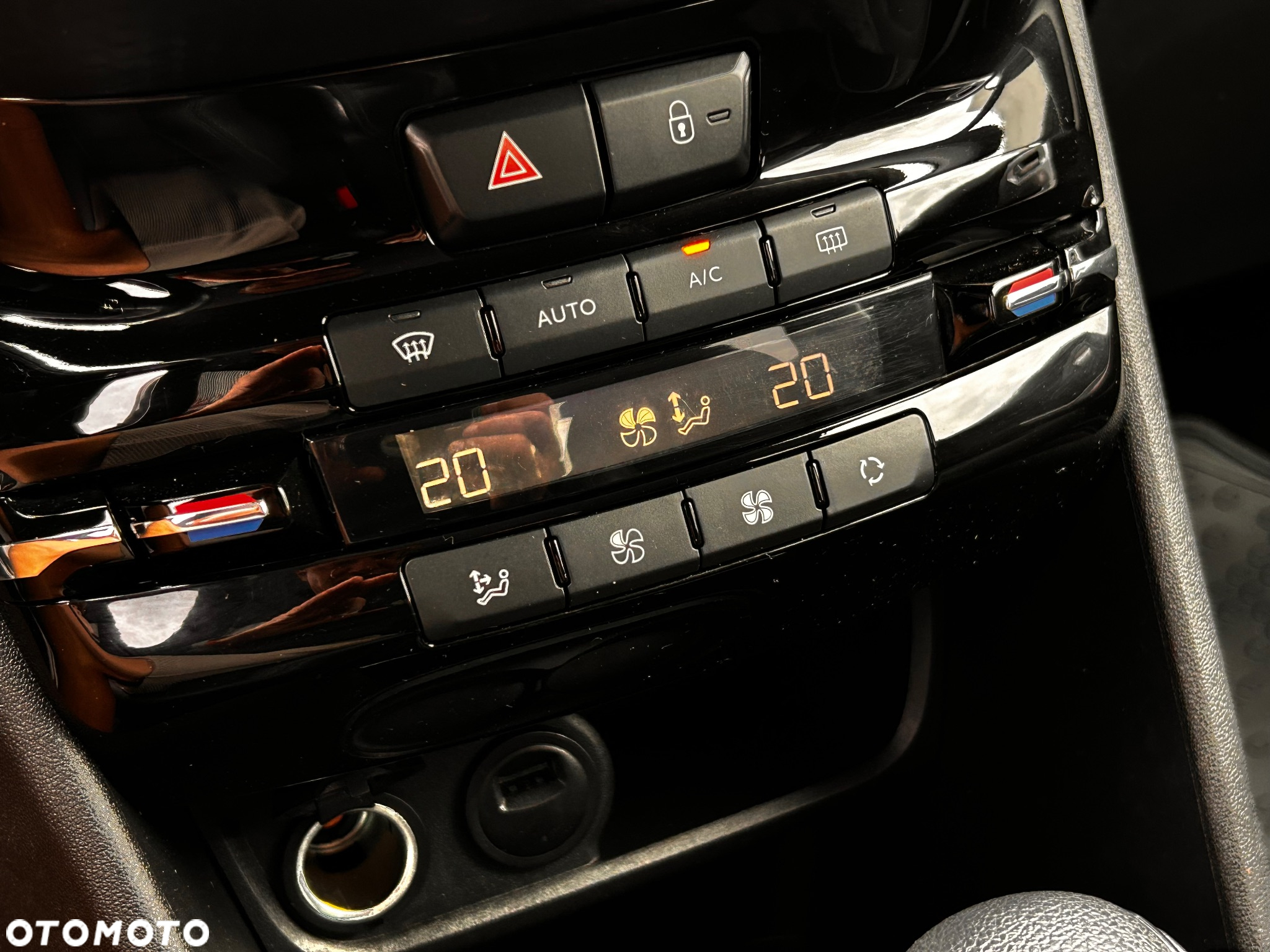 Peugeot 2008 BlueHDi FAP 120 STOP & START EAT6 Crossway - 31