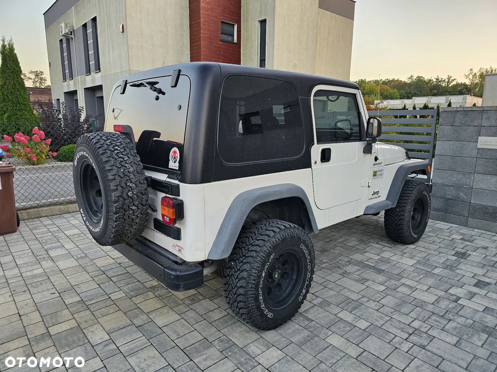Jeep Wrangler 4.0 Sport - 2