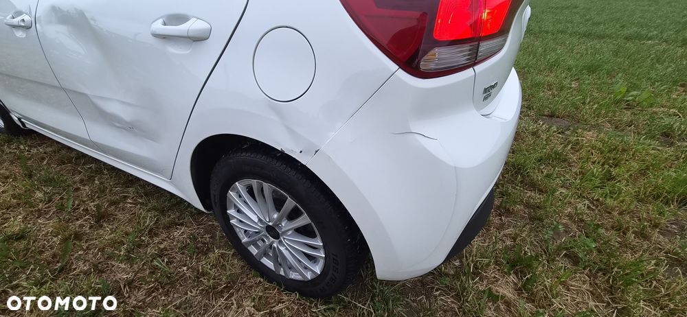 Kia Rio - 9