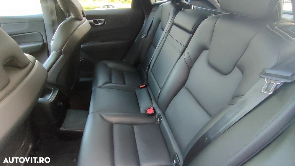 Volvo XC 60 T8 Twin Engine AWD Inscription - 10