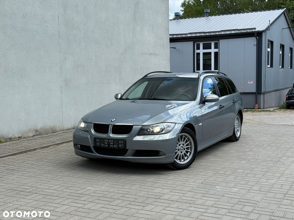 BMW Seria 3 318i - 2
