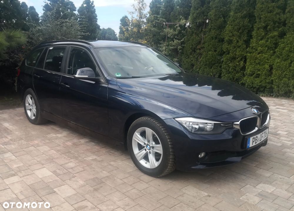 BMW Seria 3 318d - 16