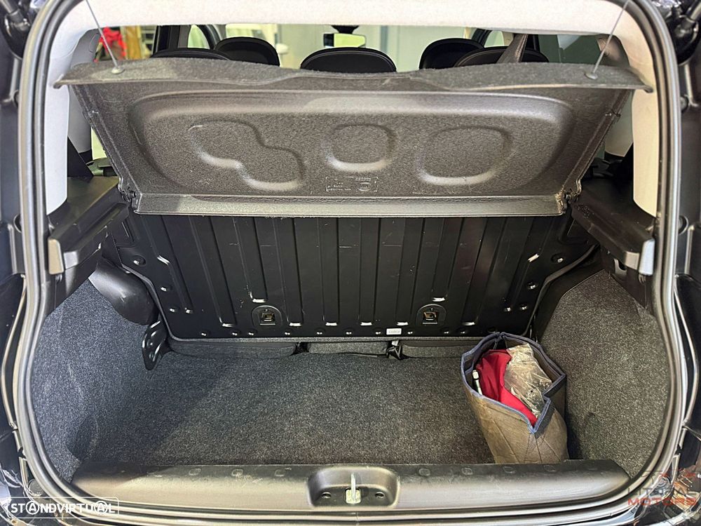 Fiat Panda 1.0 Hybrid City Cross - 10