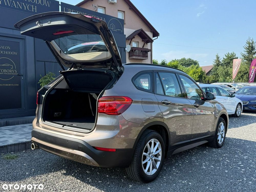 BMW X1 sDrive18i xLine - 35