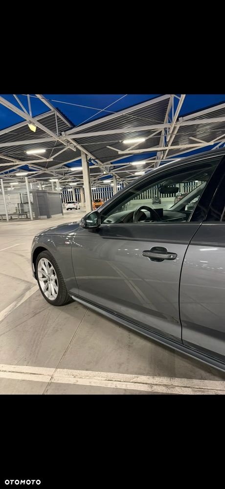 Audi A4 Limousine - 4