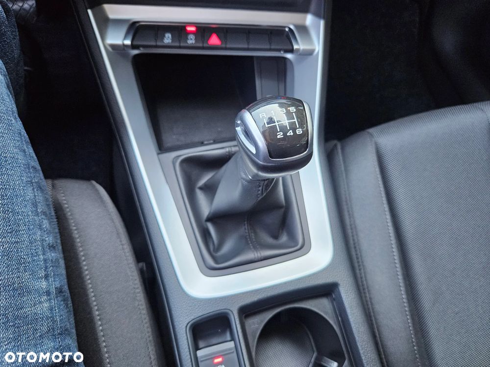 Audi Q3 35 TDI Quattro Advanced - 29