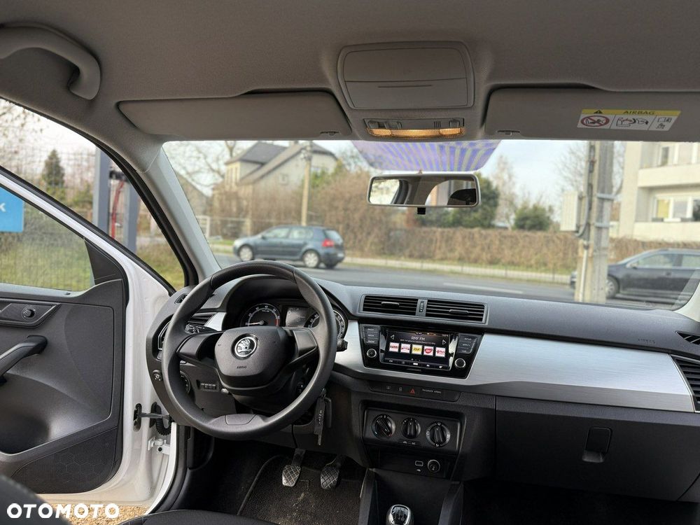 Skoda Fabia - 23