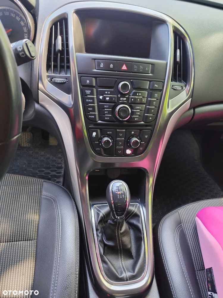 Opel Astra 1.4 T Cosmo - 7