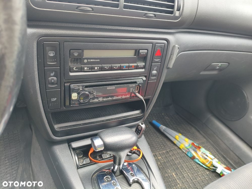 Volkswagen Passat - 8