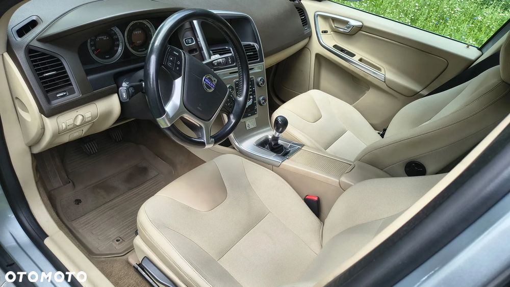 Volvo XC 60 D3 AWD Momentum - 13