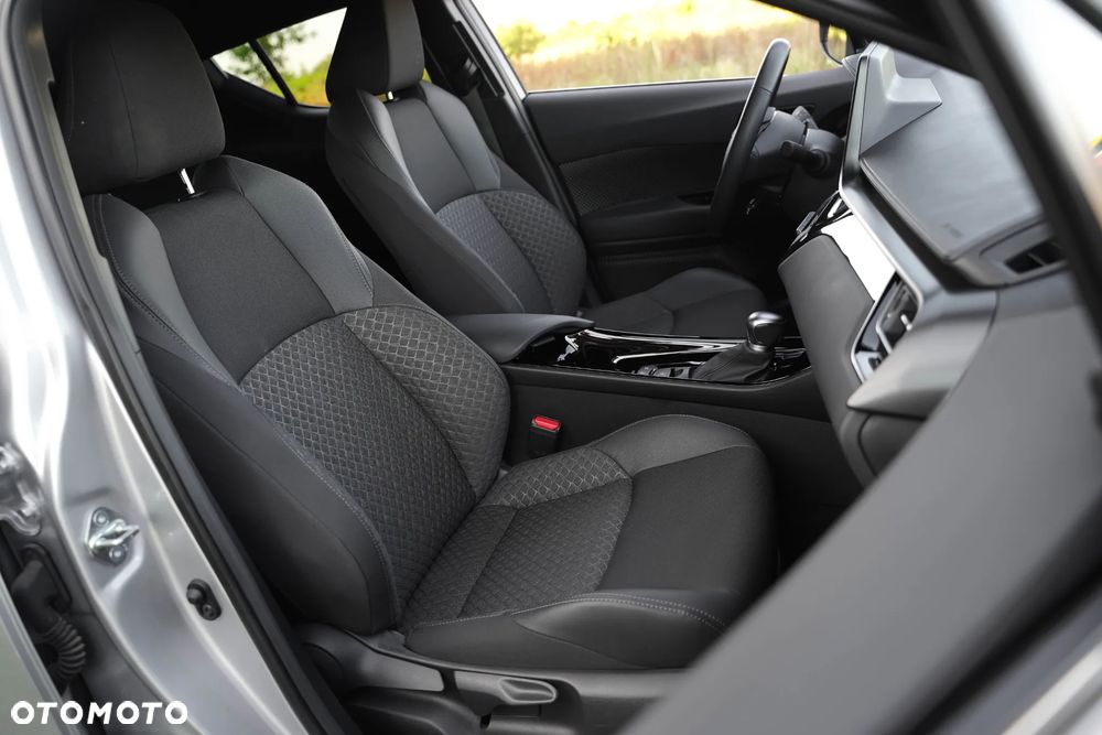 Toyota C-HR - 8