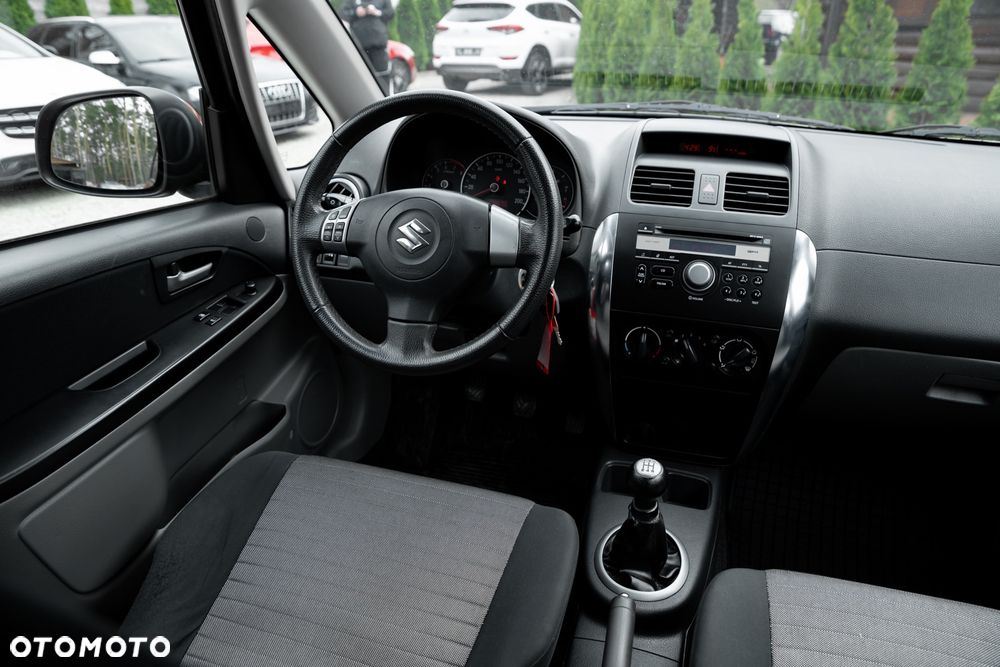 Suzuki SX4 1.6 VVT 4x4 Comfort - 26